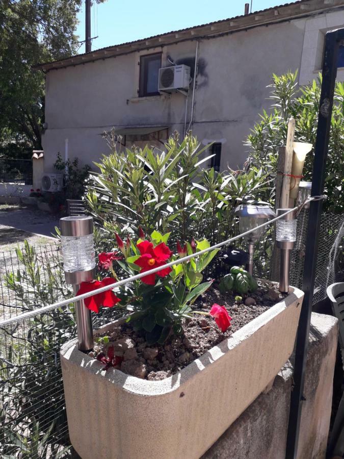 Apartament Le Rebattu 3 Raphèle Zewnętrze zdjęcie